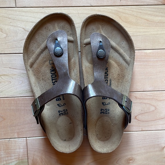 NWOT Birkenstock Gizah sandals - Picture 2 of 3